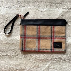 NWOT British Bag Company Wristlet